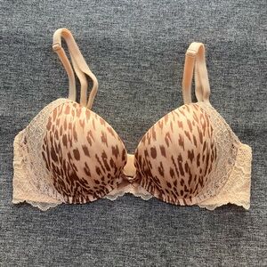 NWOT Victoria’s Secret Dream Angels Push Up Bra Smooth Lace Neutral Leopard 32C